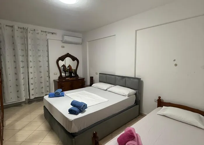 Sea Side 21 Apartment