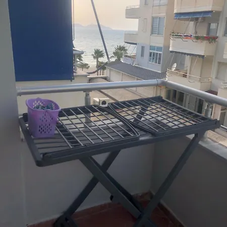 Sea Side 21 Apartment *